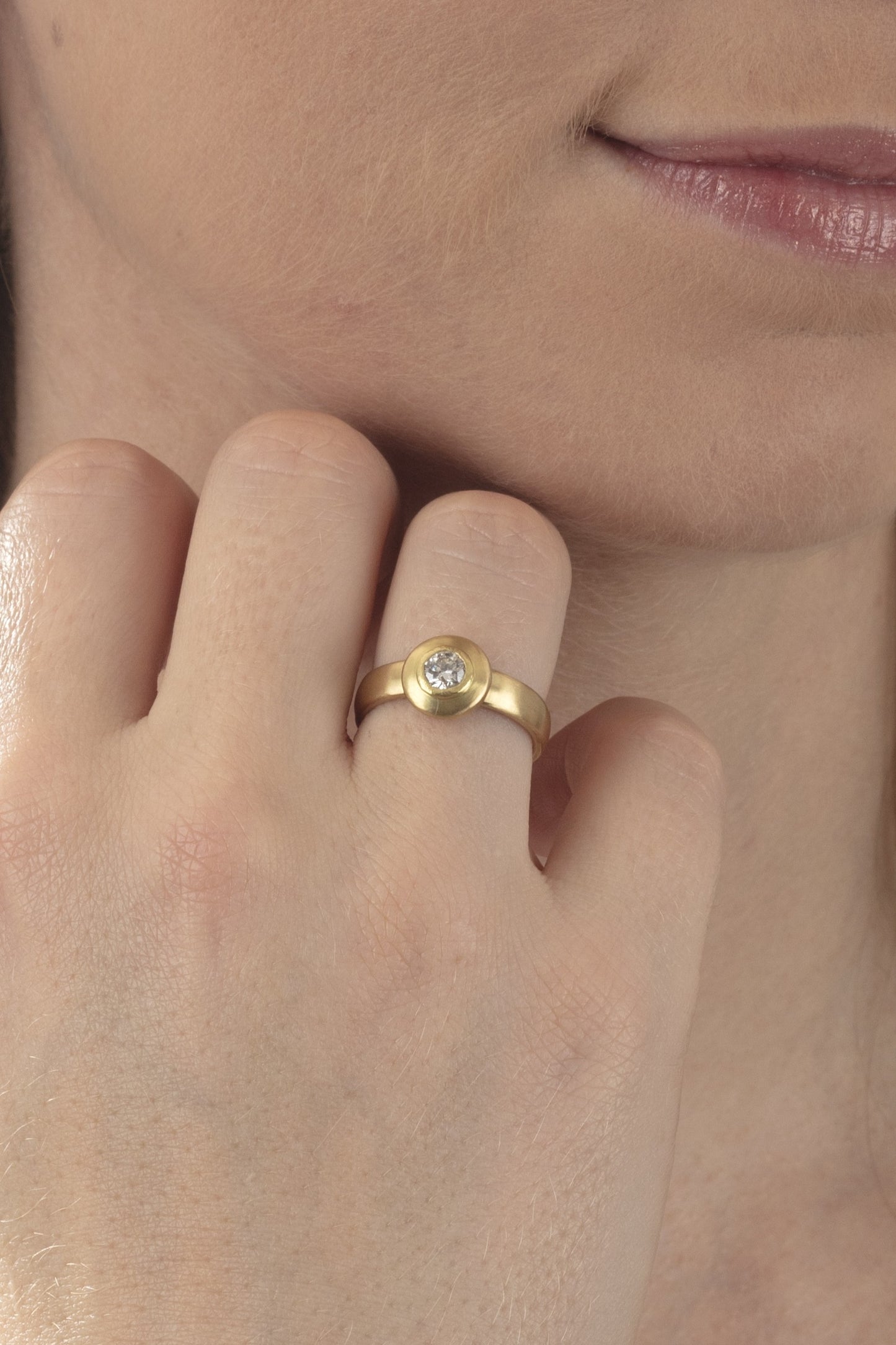 18ct Gold Round Diamond Ring