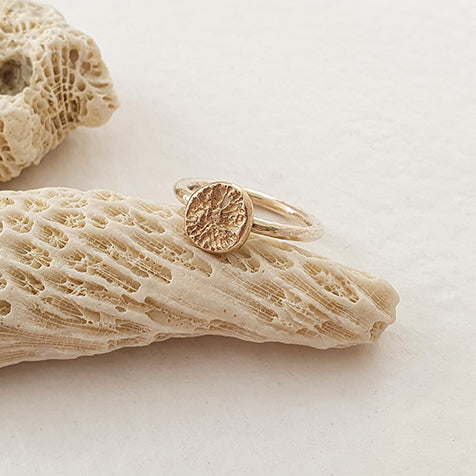 9ct Yellow Gold Coral Ring