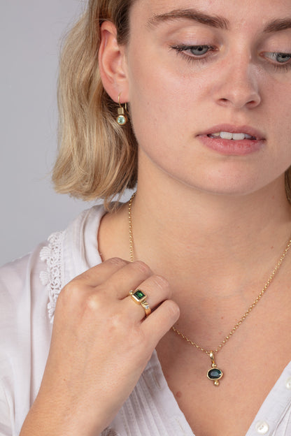 18ct Gold Blue Tourmaline Necklace