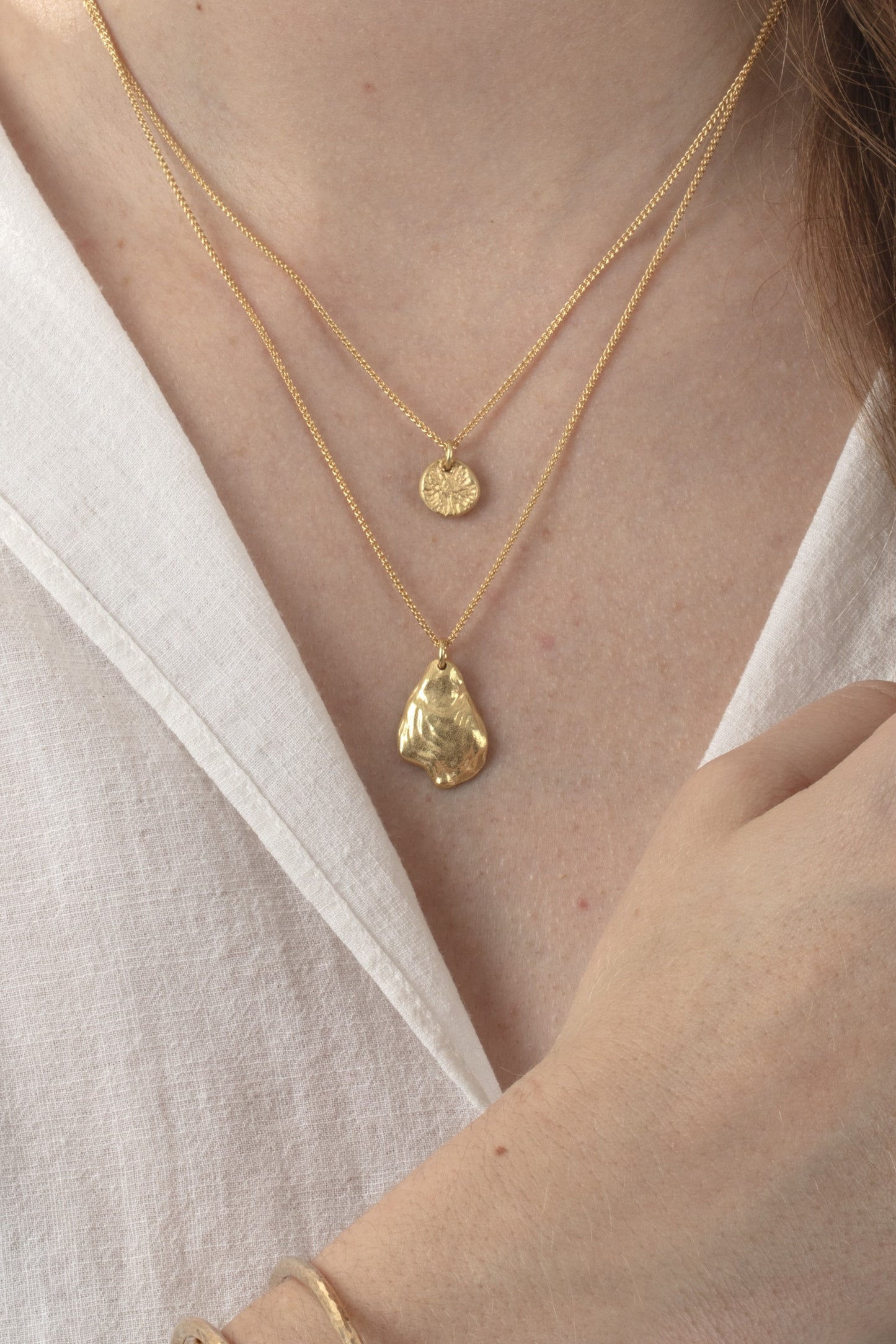 18ct Gold Oyster Shell Necklace
