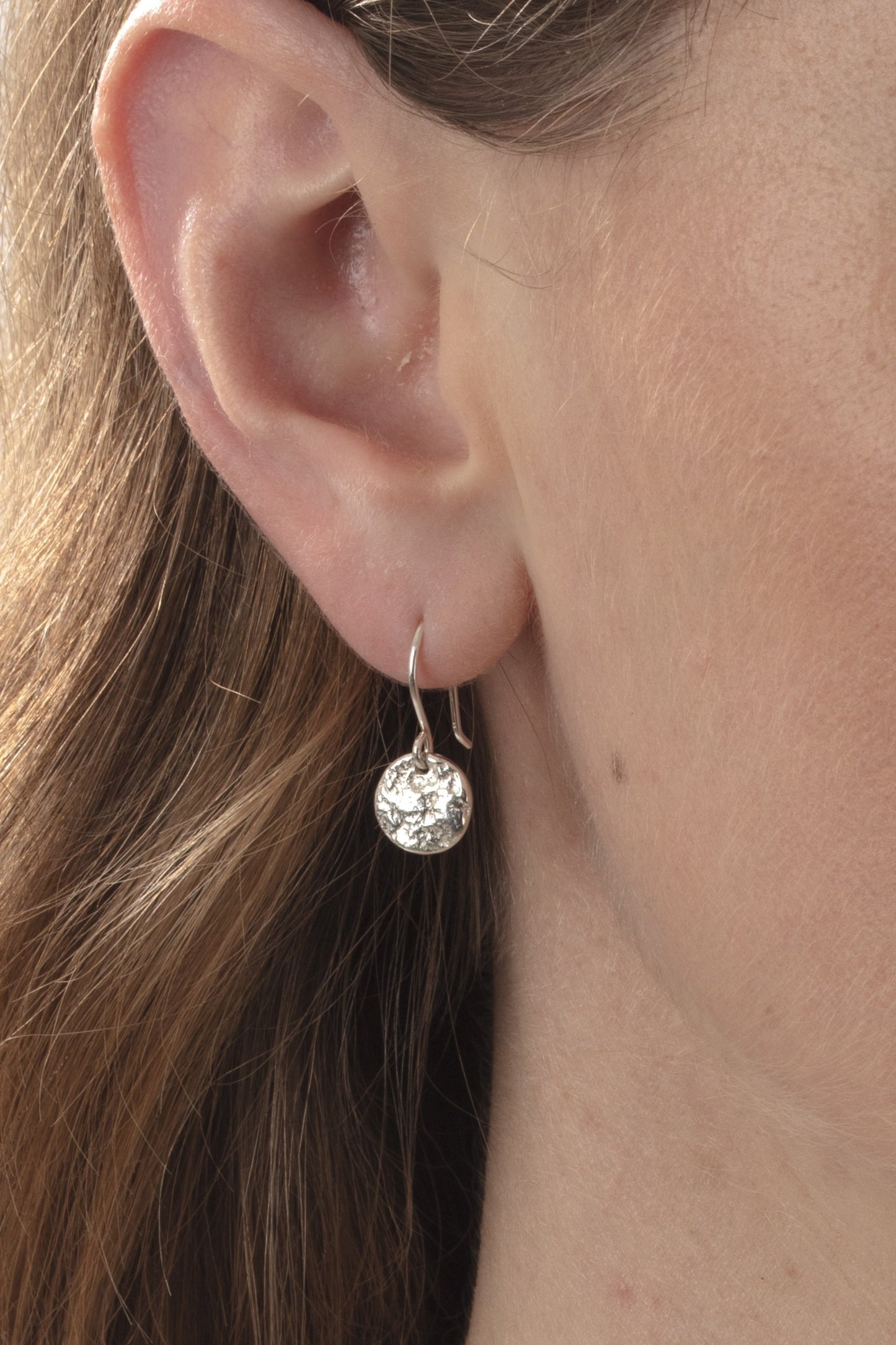 Silver Medium Pebble Disc Dangly Earrings